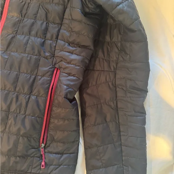 Patagonia Women's Nano Jacket - excellent condition - Medium - Picture 5 of 8